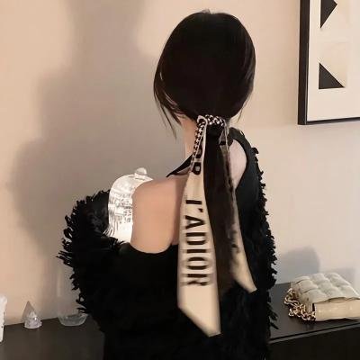 白色：诅咒的旋律