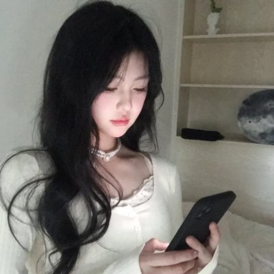 衣柜里的猫